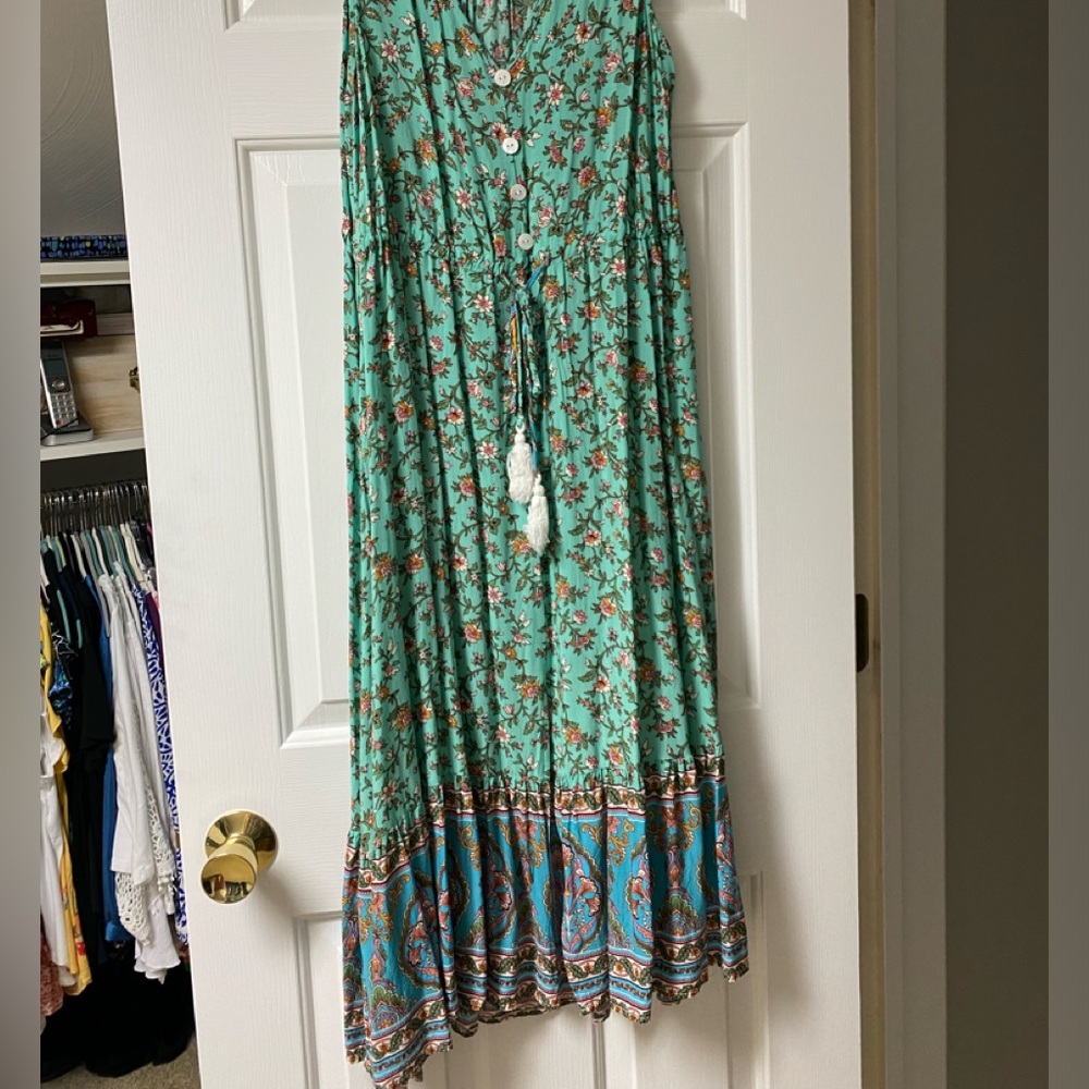 Flattering Maxi dress